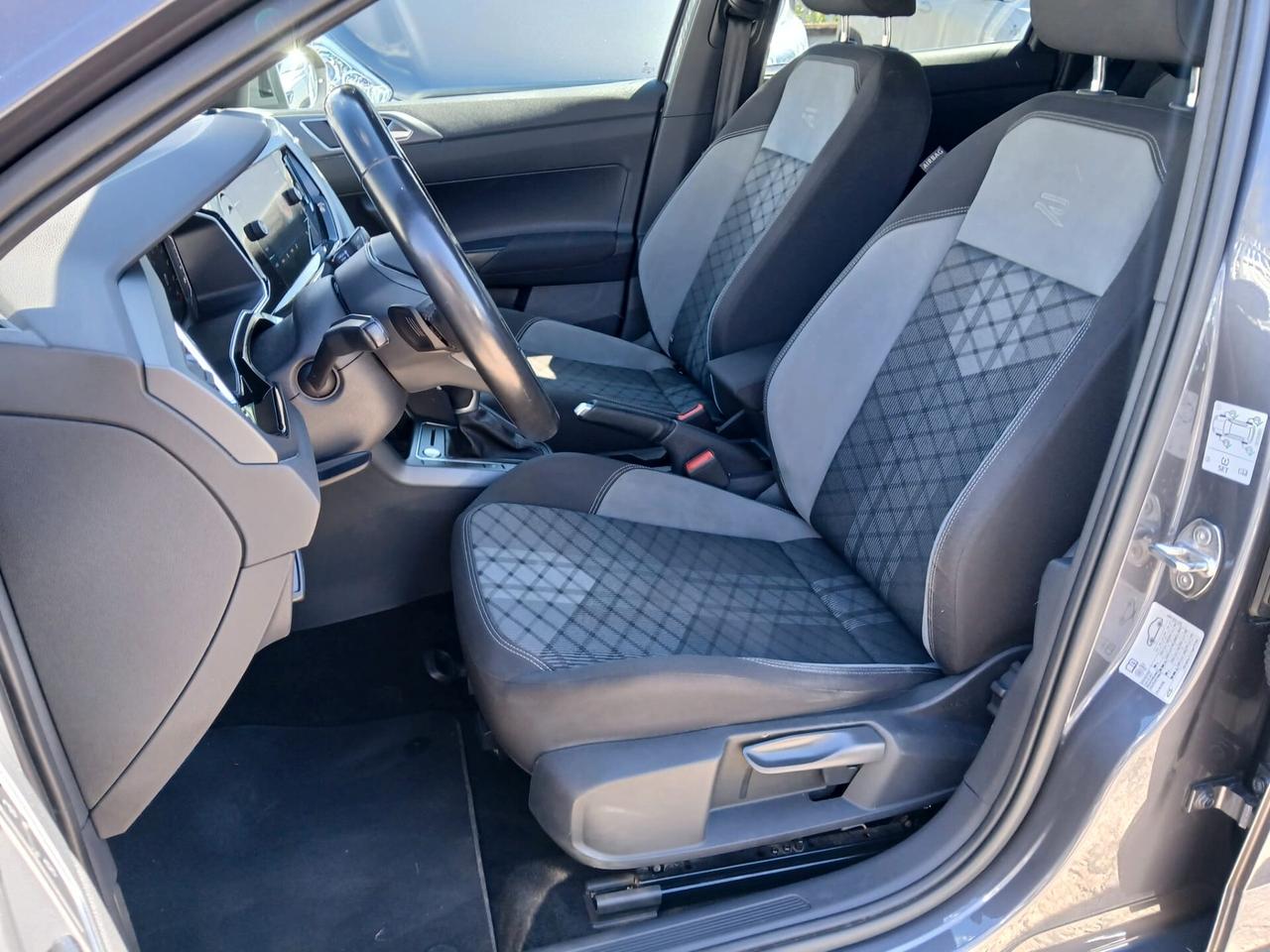 Volkswagen Taigo 1.0 TSI 110 CV DSG R-Line