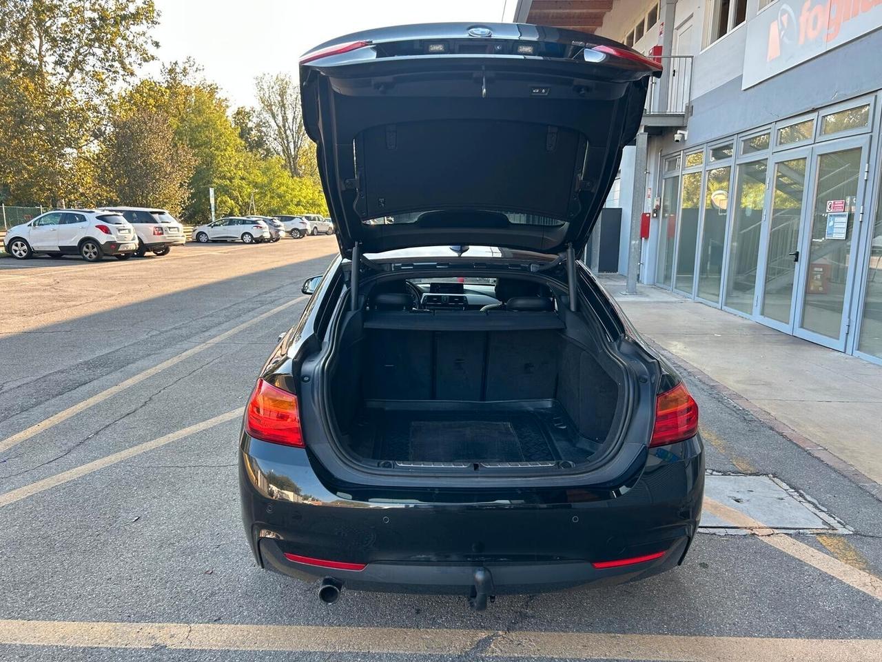 Bmw 420d xDrive Coupé Sport con gancio traino