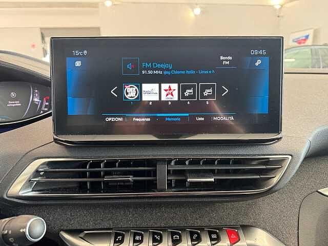 Peugeot 3008 1.2 PureTech Turbo 130 CV Allure