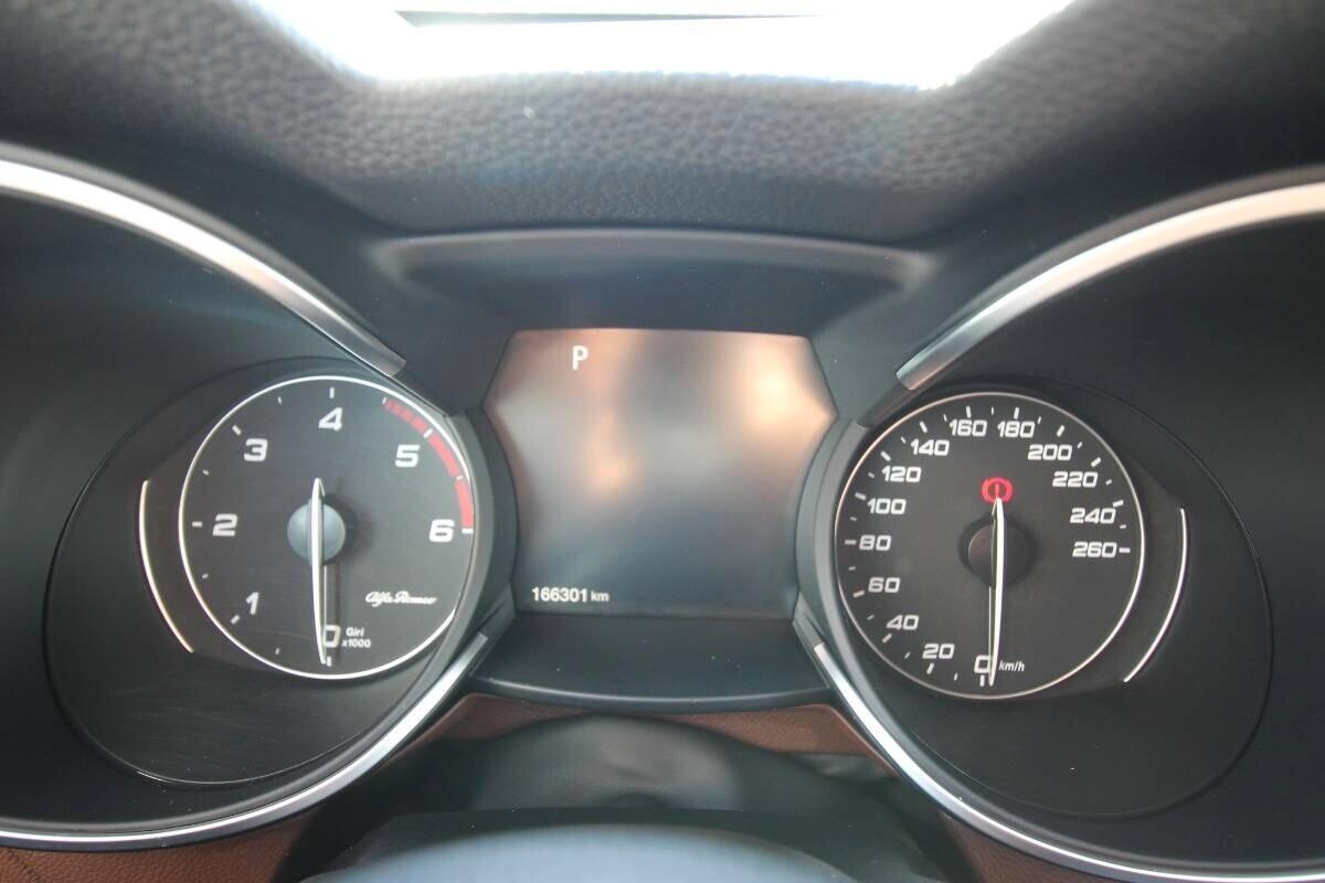 Alfa Romeo Stelvio 2.2 td 210 CV AT8 Q4 Executive