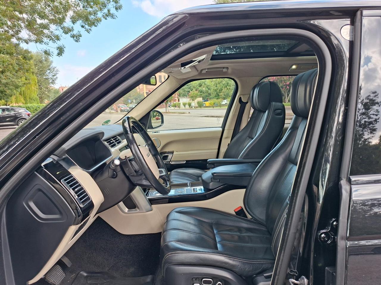 Land Rover Range 4.4 SDV8 Autobiography