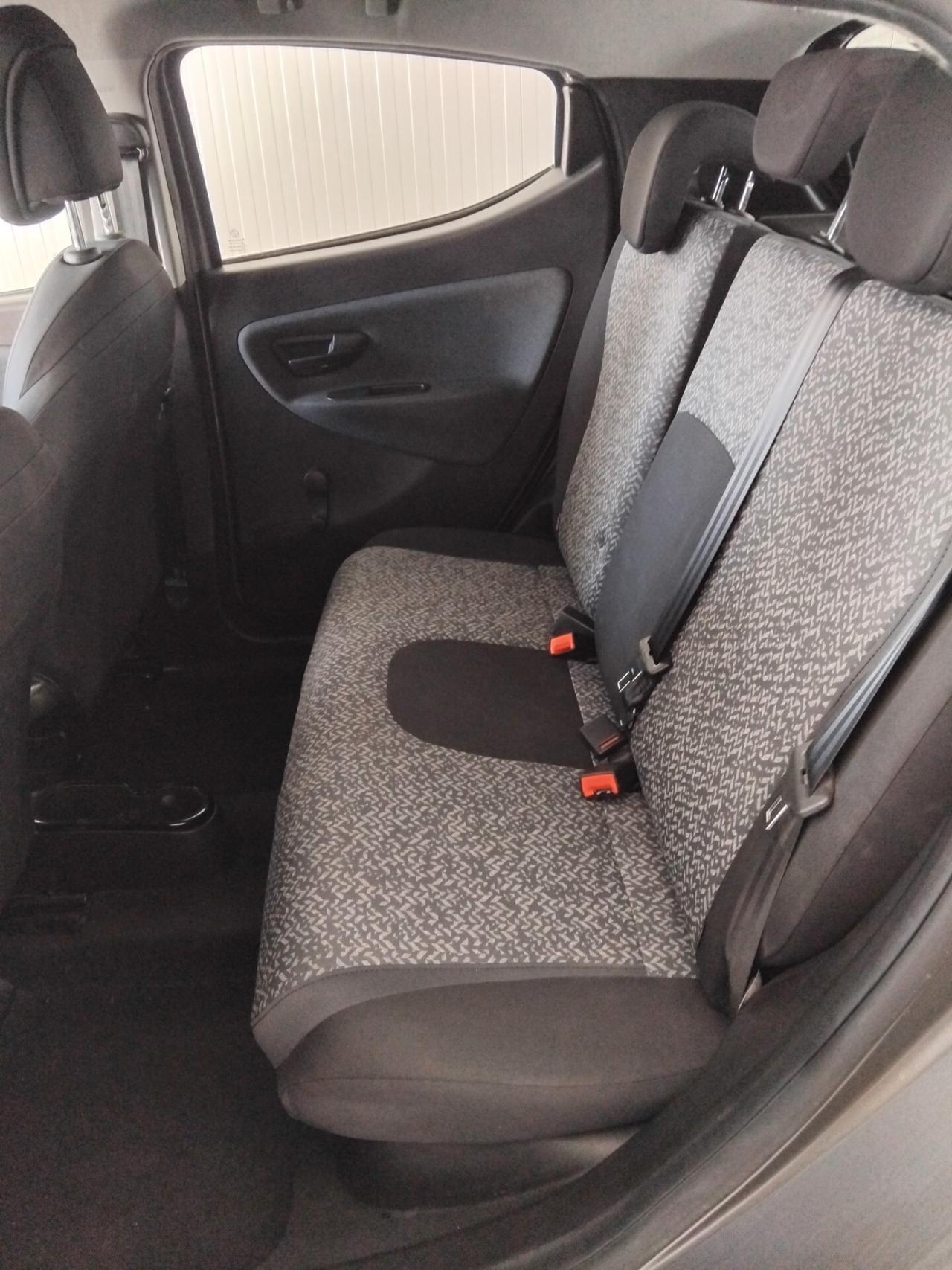Lancia Ypsilon 1.0 FireFly 5 porte S&S Hybrid Ecochic Gold