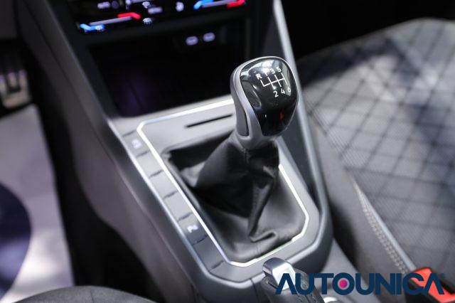 VOLKSWAGEN Taigo 1.0 TSI 115 CV R-LINE FARI LED TETTO PANORAMA