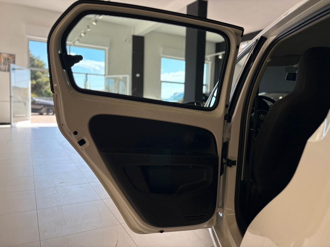 Volkswagen up! 1.0 60 CV 5p. high UP