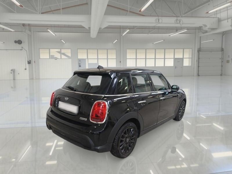 MINI COOPER CLASSIC AUTO 5 PORTE BERLINA