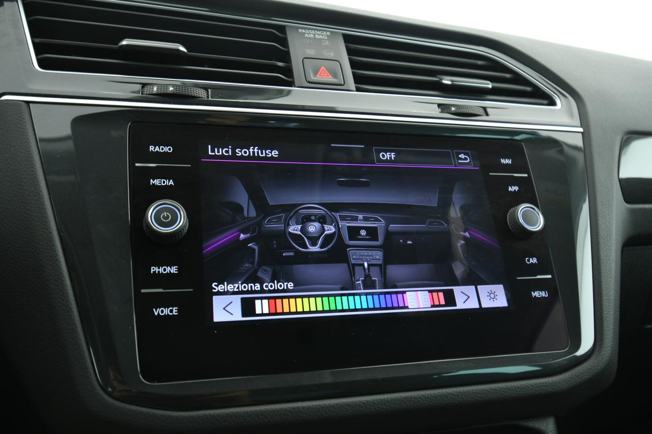 VOLKSWAGEN Tiguan 2.0 tdi Elegance 150cv dsg CAMERA+ACC+APP CONNECT