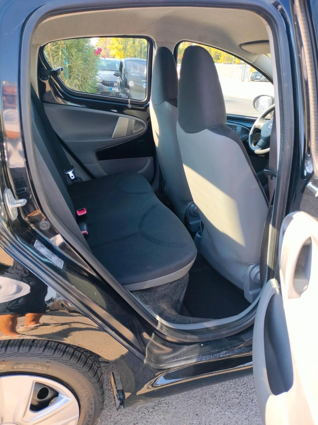 Toyota Aygo 1.0 12V VVT-i 5 porte