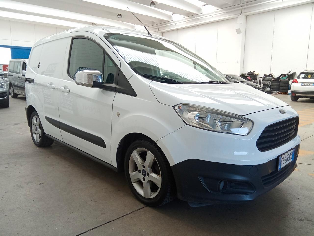 Ford Transit Courier Transit Courier 1.5 TDCi 75CV Van Entry