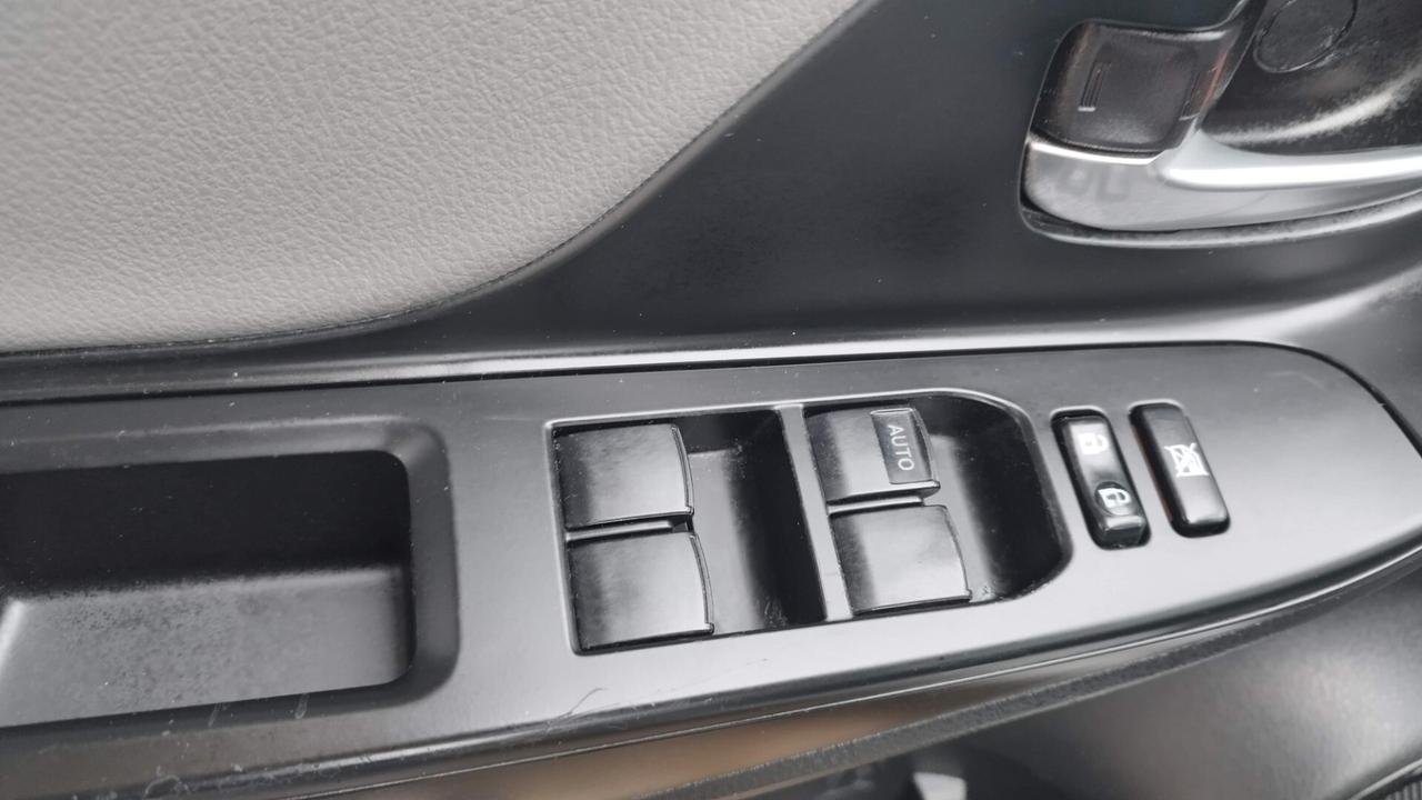 Toyota Yaris 1.5 Hybrid 5 porte Active