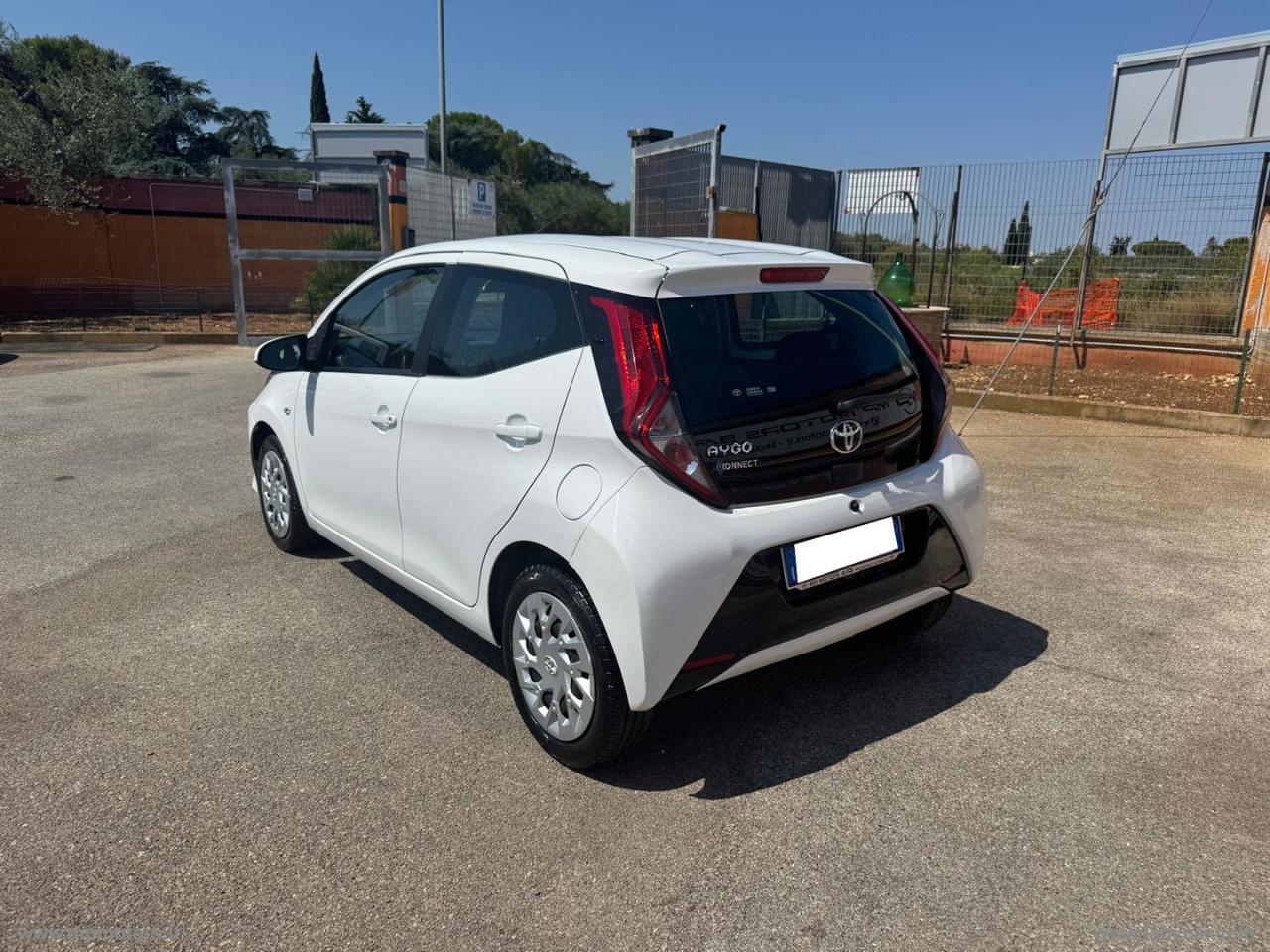 TOYOTA AYGO CONNECT 5P. AUTOMATICA 1.0 72CV