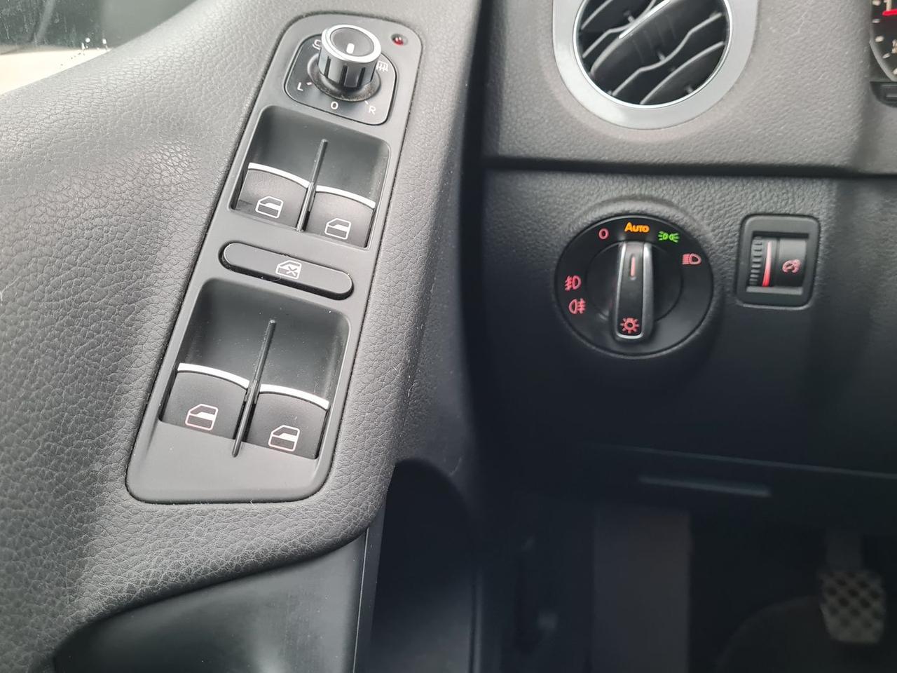 Volkswagen Tiguan 2.0 TDI BlueMotion Sport S #9743