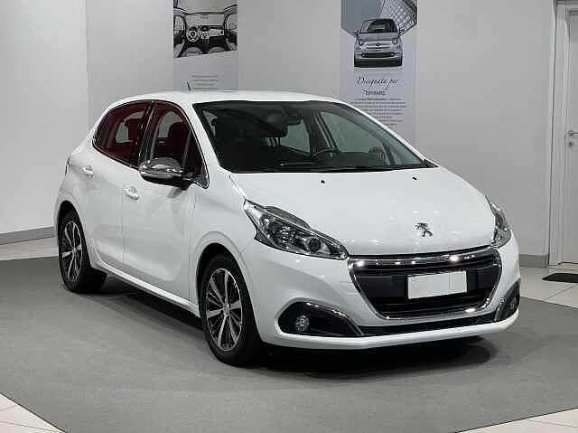Peugeot 208 BlueHDi 100 5 porte Allure