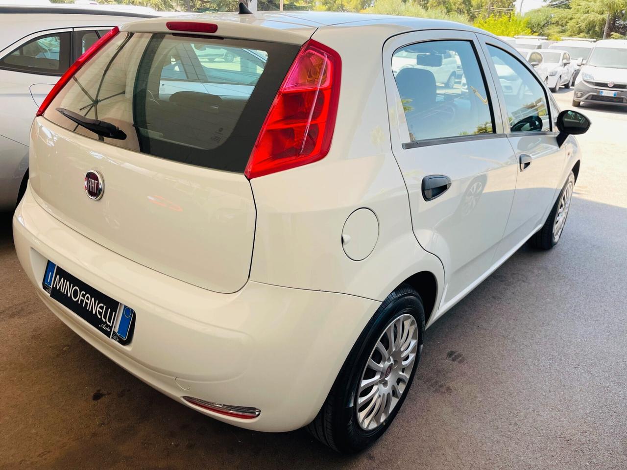 Fiat Punto 1.3 MJT II S&S 95 CV 5 porte Street