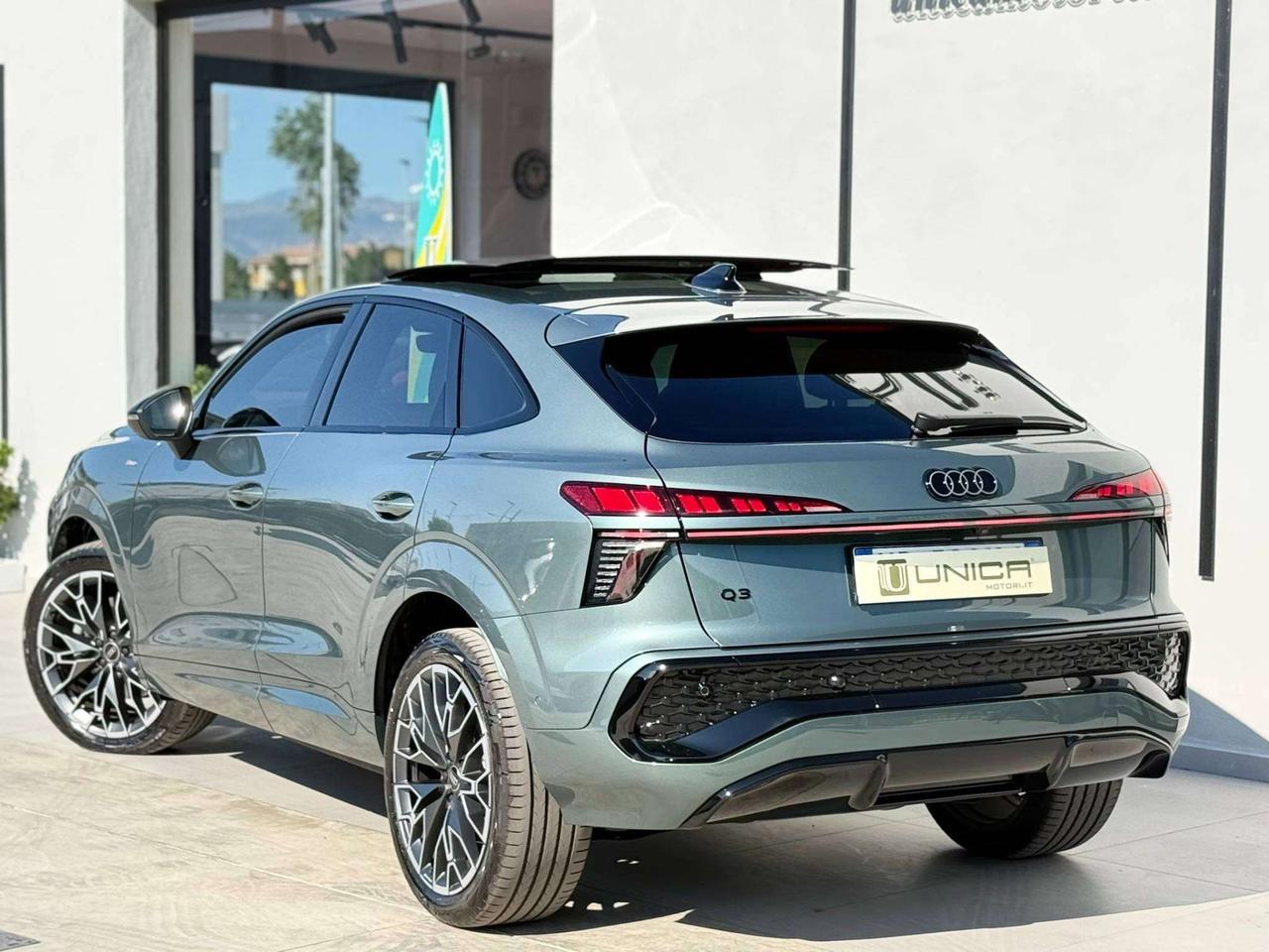 Audi Q3 Sportback 2.0 Tdi S Line 150cv S-Tronic IVA ESPOSTA
