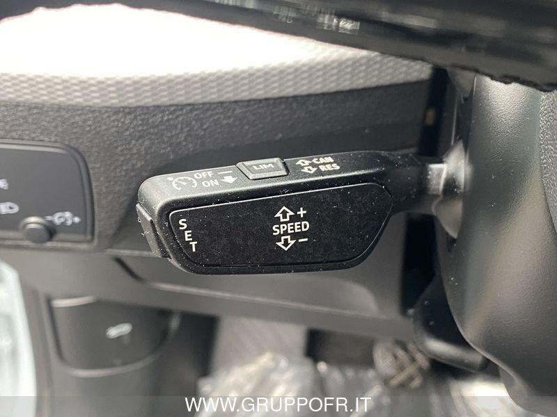 Audi Q2 30 TFSI S line edition