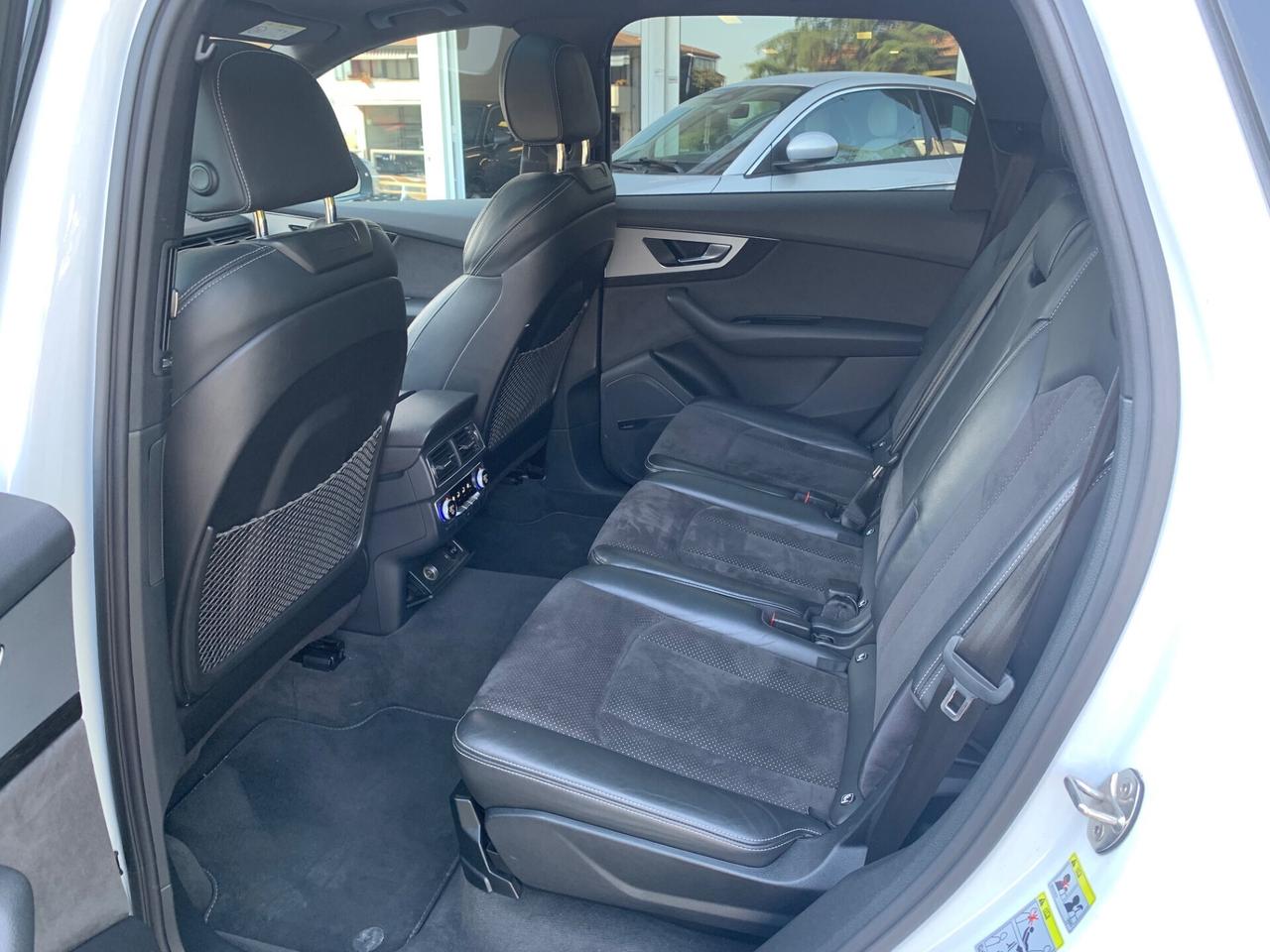 Audi Q7 3.0 TDI 218 CV QUATTRO S-TRONIC S-LINE 7 POSTI