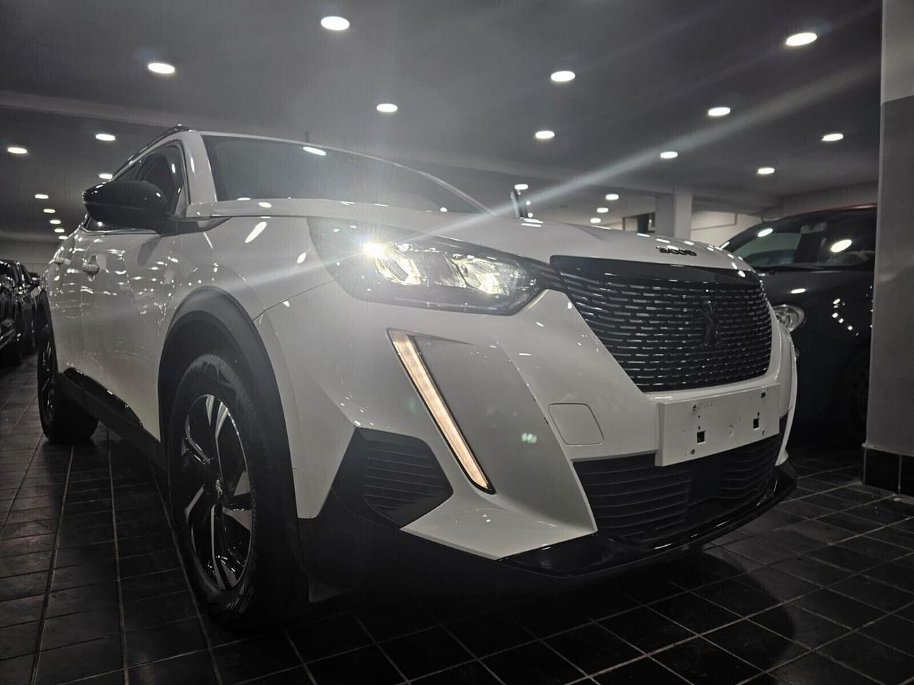 NUOVA PEUGEOT 2008 ALLURE PACK 1.5 BLUEHDI 131CV EAT8 F1