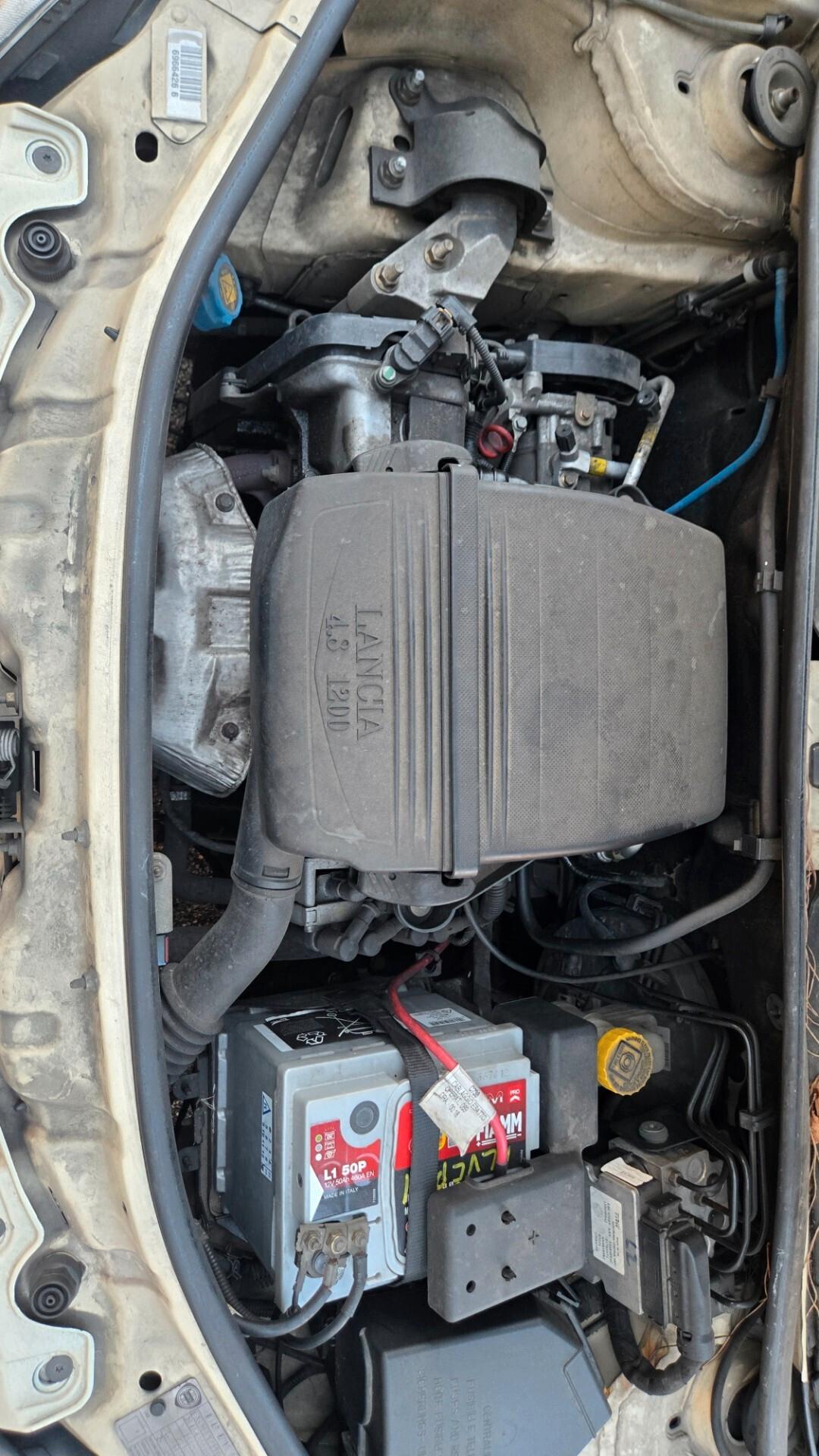 Lancia Ypsilon 1.2 Neopatentati 104600Km Euro4