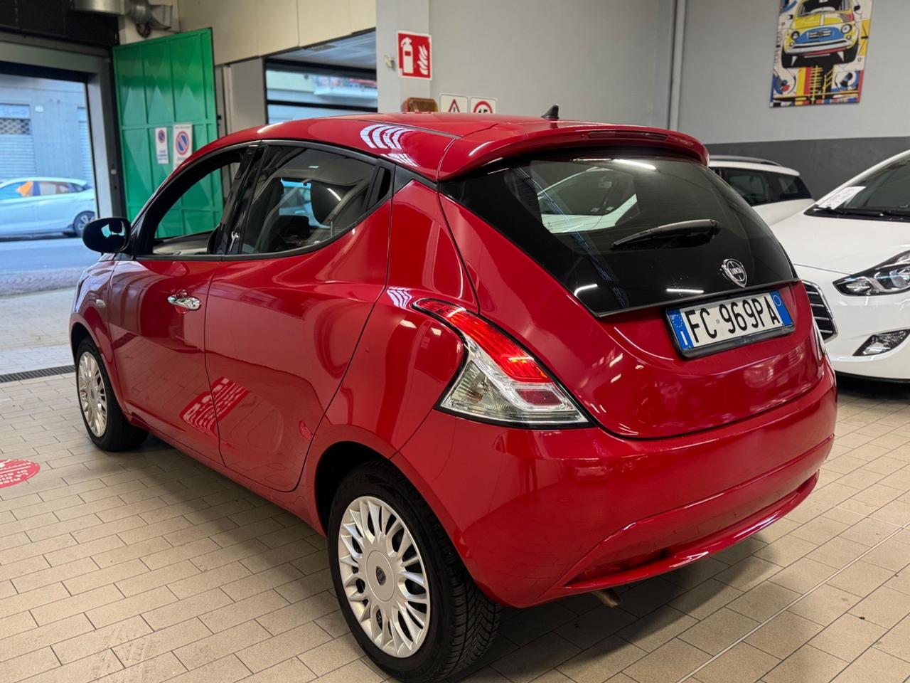 Lancia Ypsilon 1.2 69 CV 5 PREZZO REALE