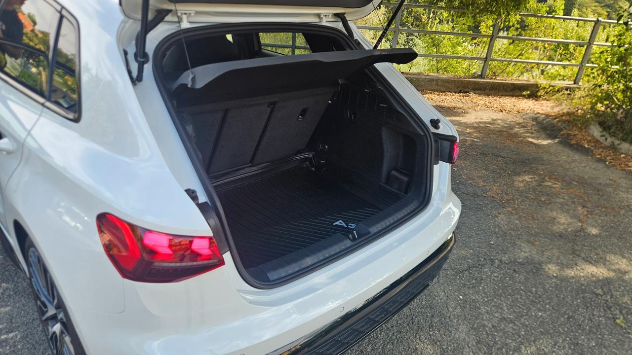 Audi A3 SPB 35 TFSI S tronic line edition