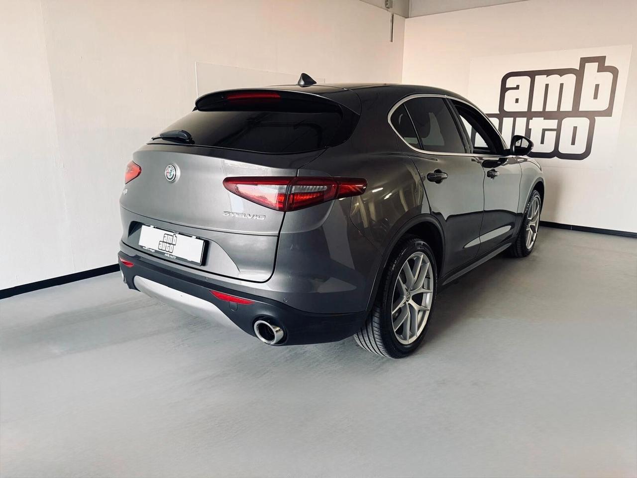 Alfa Romeo Stelvio 2.2 Turbodiesel 210 CV AT8 Q4 Executive