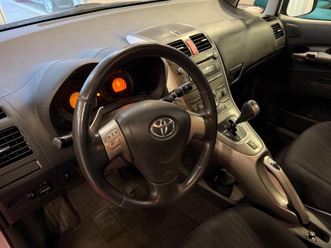 Toyota Auris 1.6 M-MT 5 porte Sol