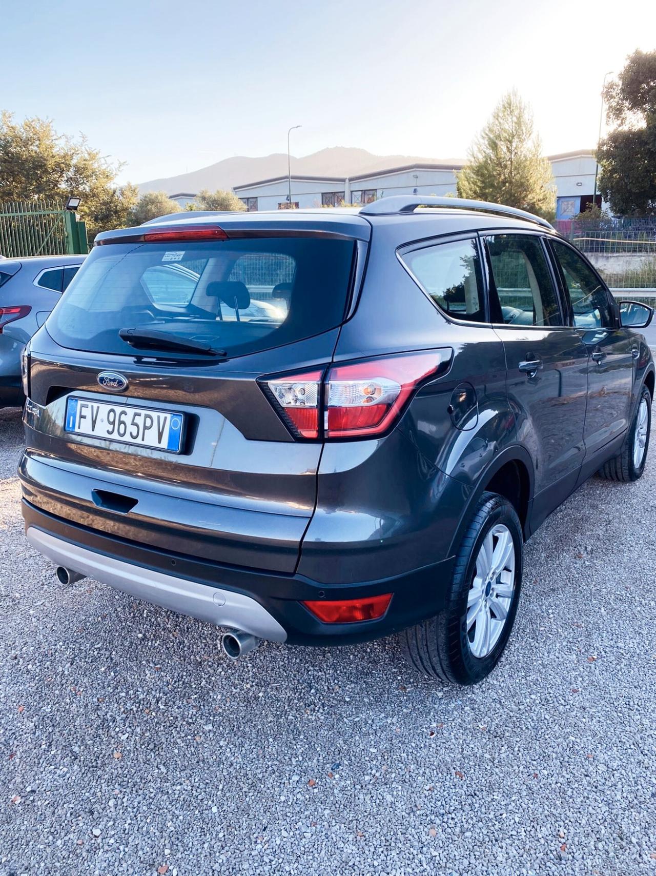 Ford Kuga 2.0 TDCI 120 CV S&S 2WD Powershift Stealth