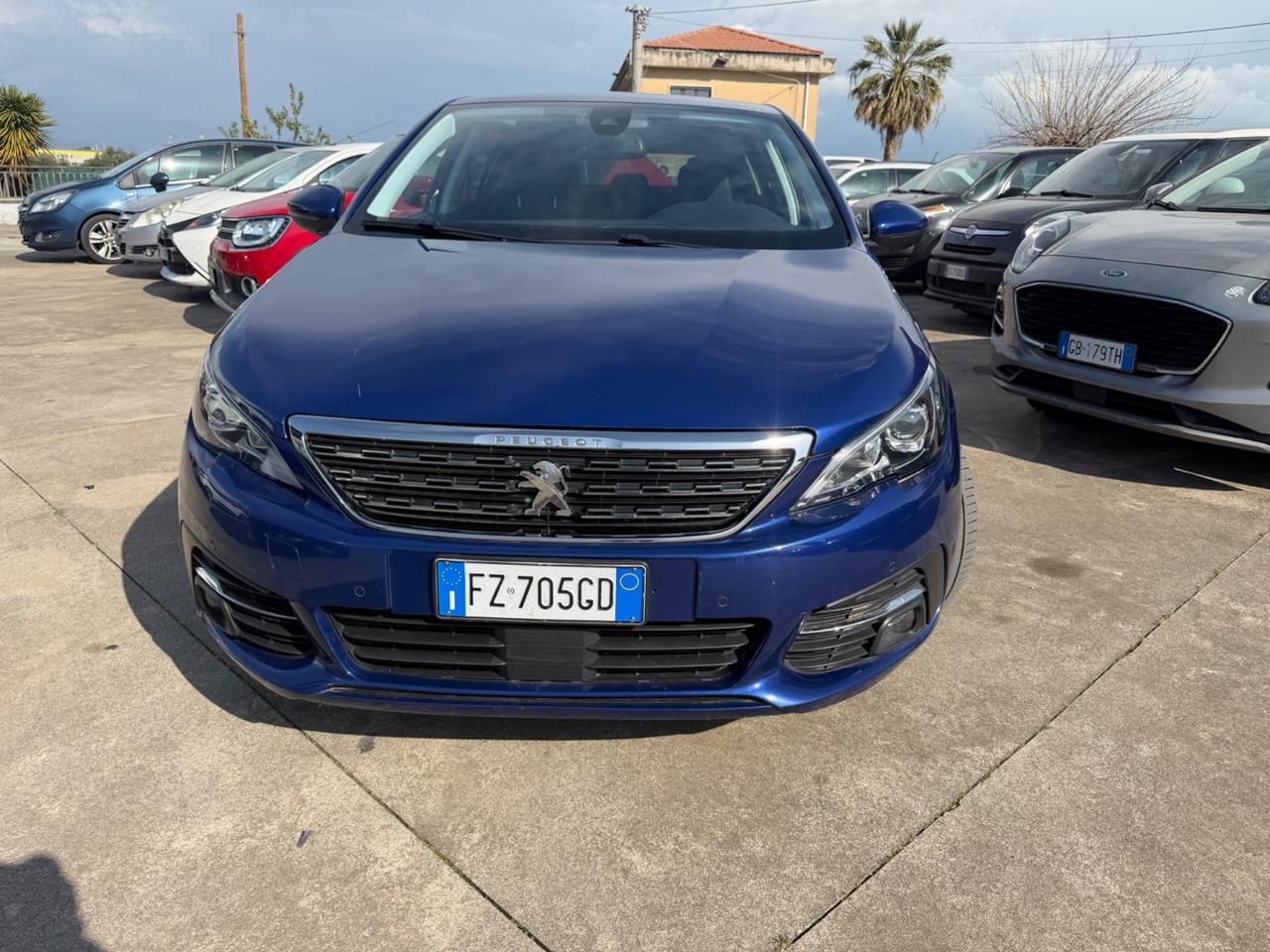 Peugeot 308 BlueHDi 120 S&S EAT6 Allure