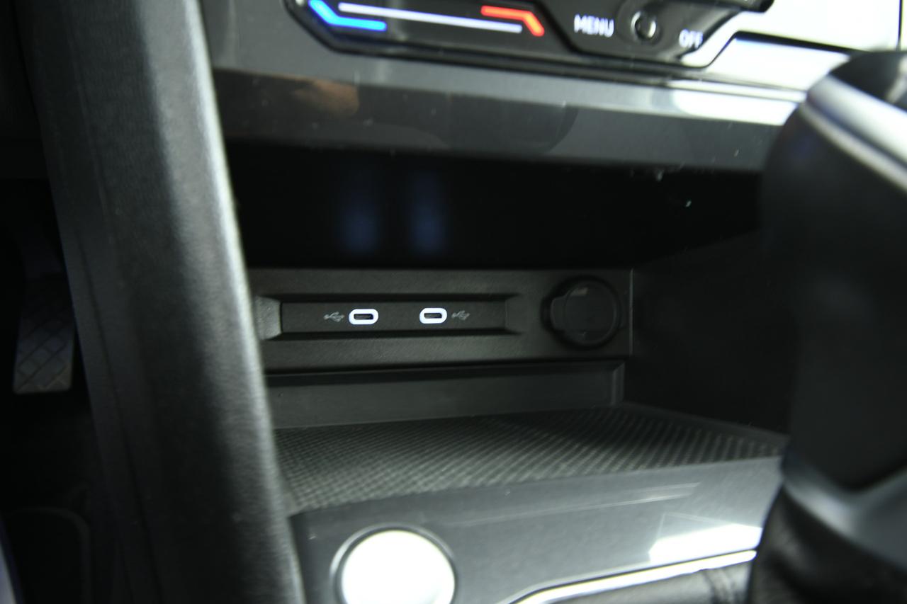 VOLKSWAGEN Tiguan Allspace 2.0 tdi Life 150cv 7p.ti dsg CAMERA+ACC+APP CONNECT