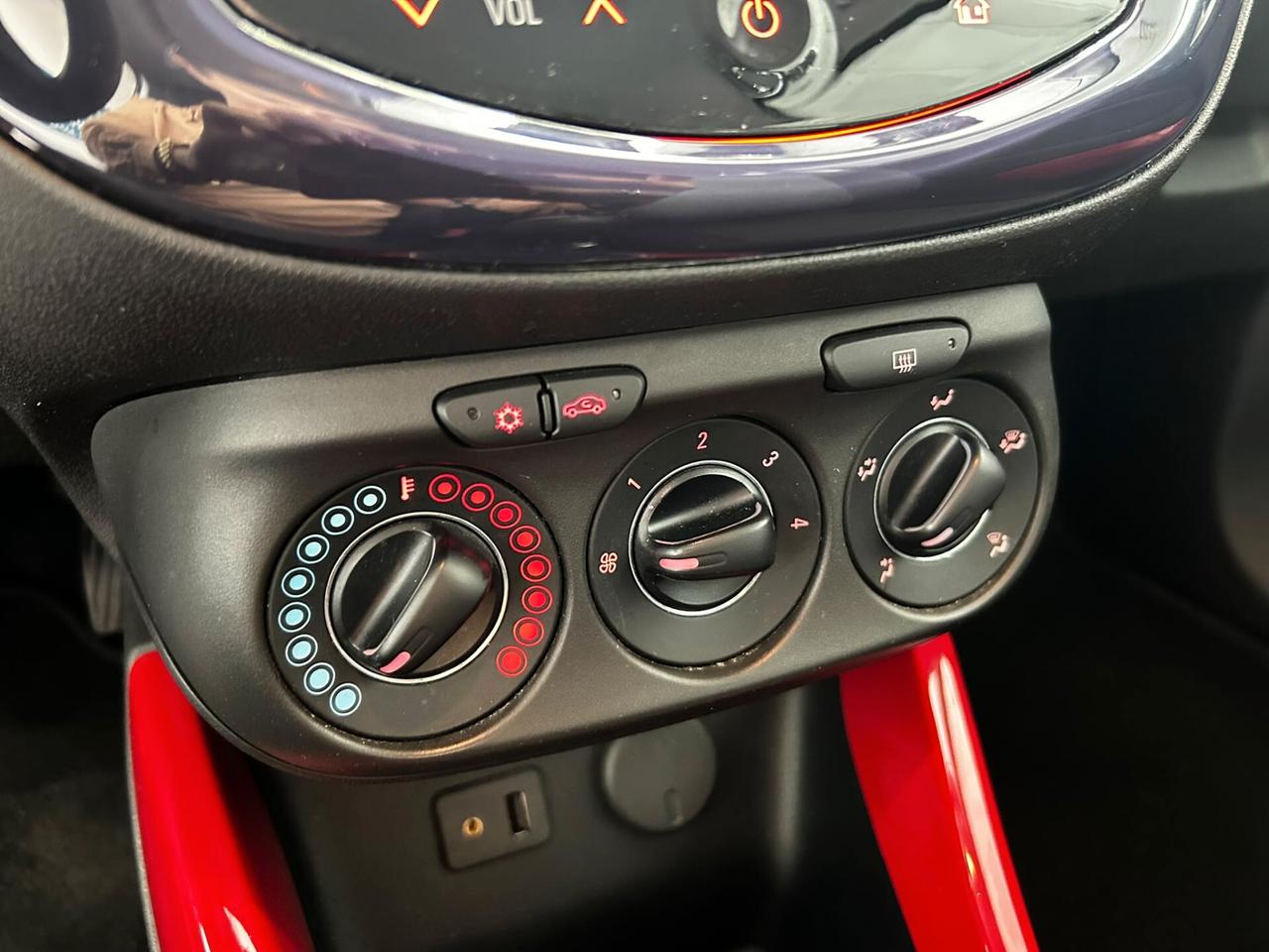 Opel Adam 1.2B X NEOPATENTATI 2014