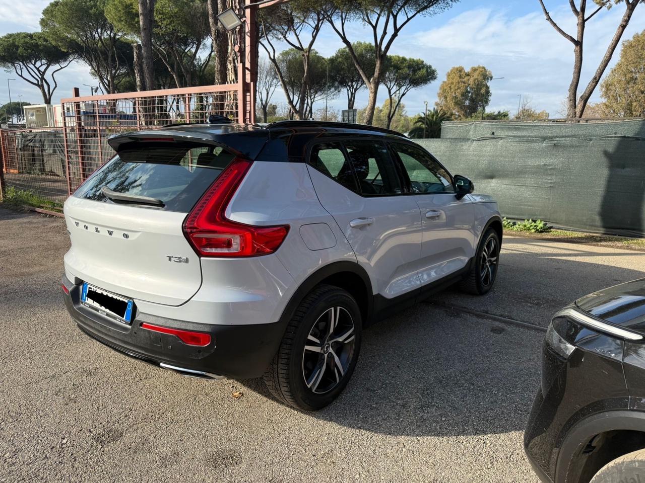 Volvo XC40 T3 Geartronic R-design LED KAMERA FULL *PROMO*