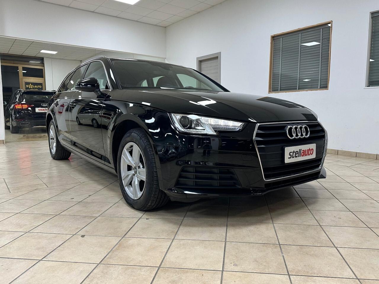 Audi A4 Avant 35 TDI S tronic Business Sport *IVA DEDUCIBILE*