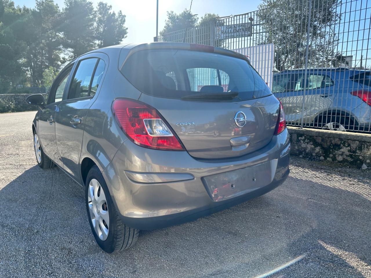 Opel Corsa 1.3 CDTI 75CV -2013