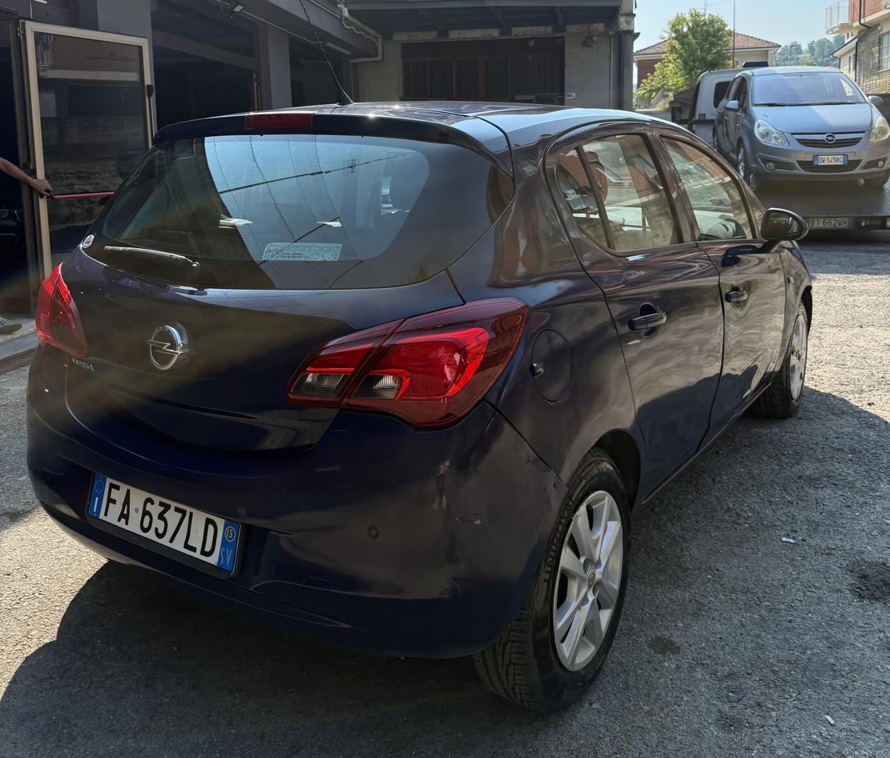 Opel Corsa 1.2 5 porte b-Color