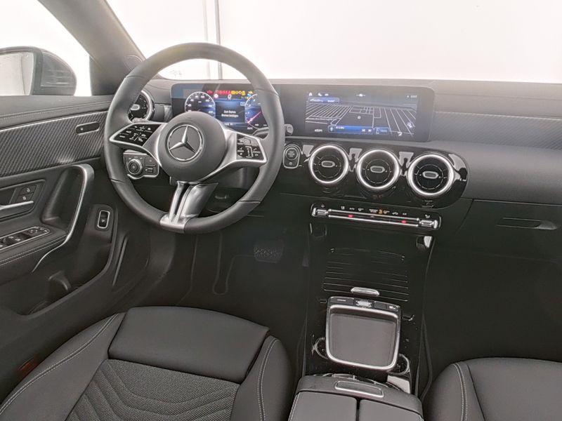 Mercedes-Benz 180 Automatic Progressive Advanced