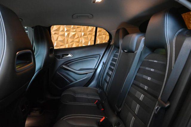 MERCEDES-BENZ GLA 180 SPORT AUTO NAVI TEL CAM 18"CRUISE PELLE/TESS.FULL!