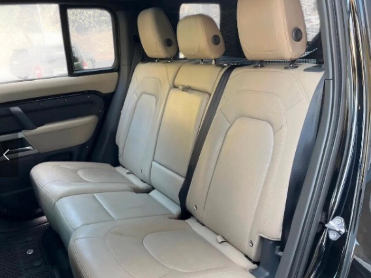 Land Rover Defender 110 3.0D I6 300 CV AWD Auto X-Dynamic SE Perfetta