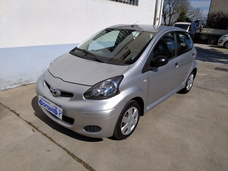 Toyota Aygo Aygo 5p 1.0 Now Connect Fin Zero