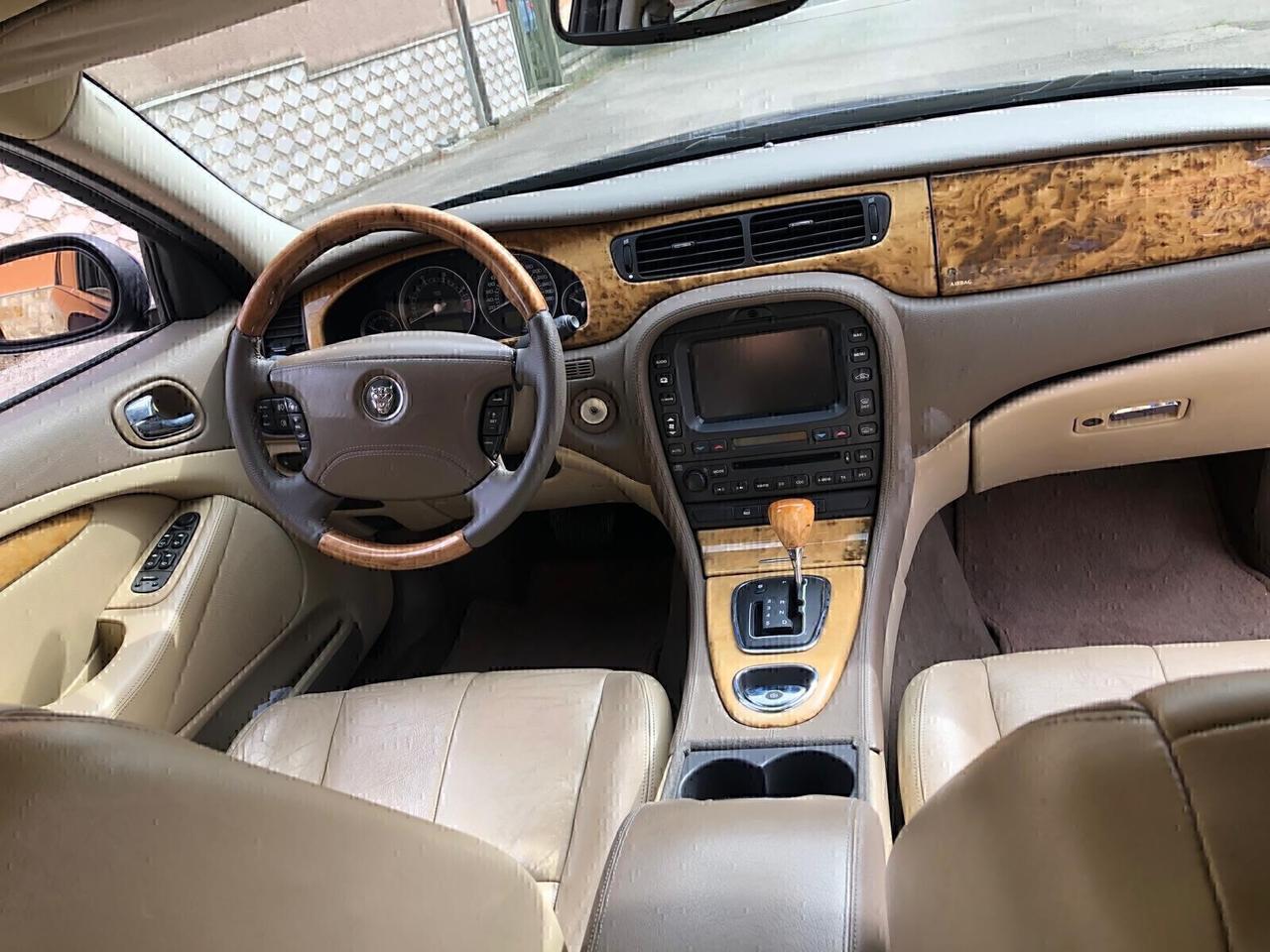 Jaguar S-Type 2.7 diesel V6 Classic