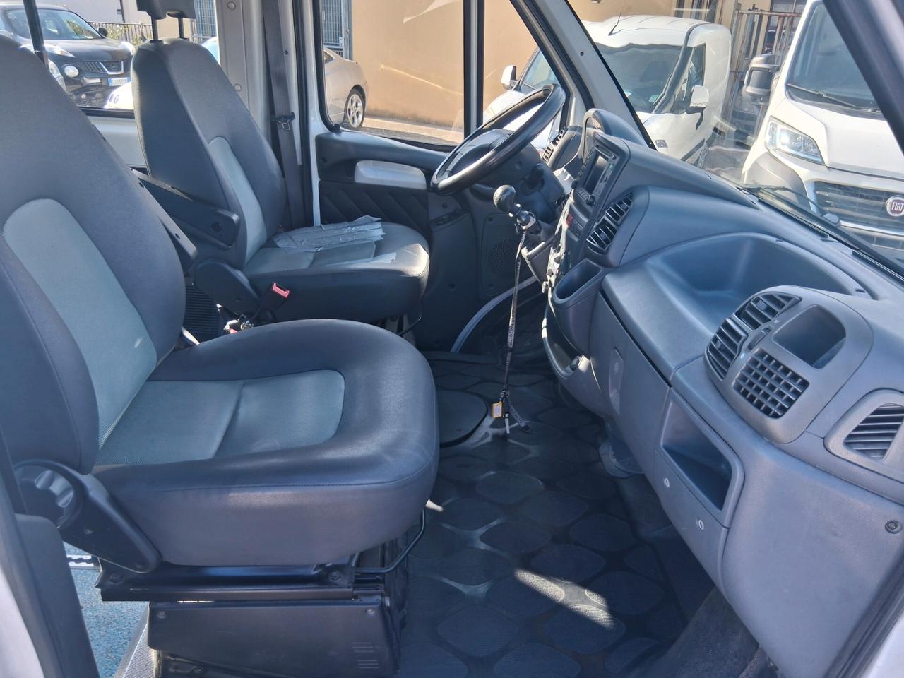 Fiat ducato 8 posti pedana disabili