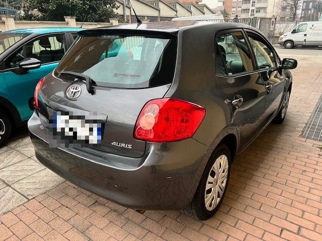 TOYOTA Auris 1.6 5 porte Sol