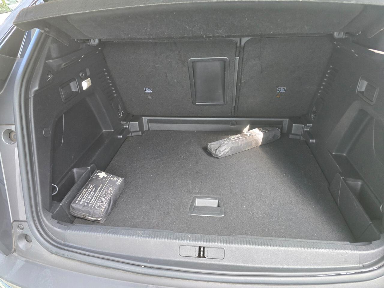 Peugeot 3008 1.5HDI 130CV GT Line -2019