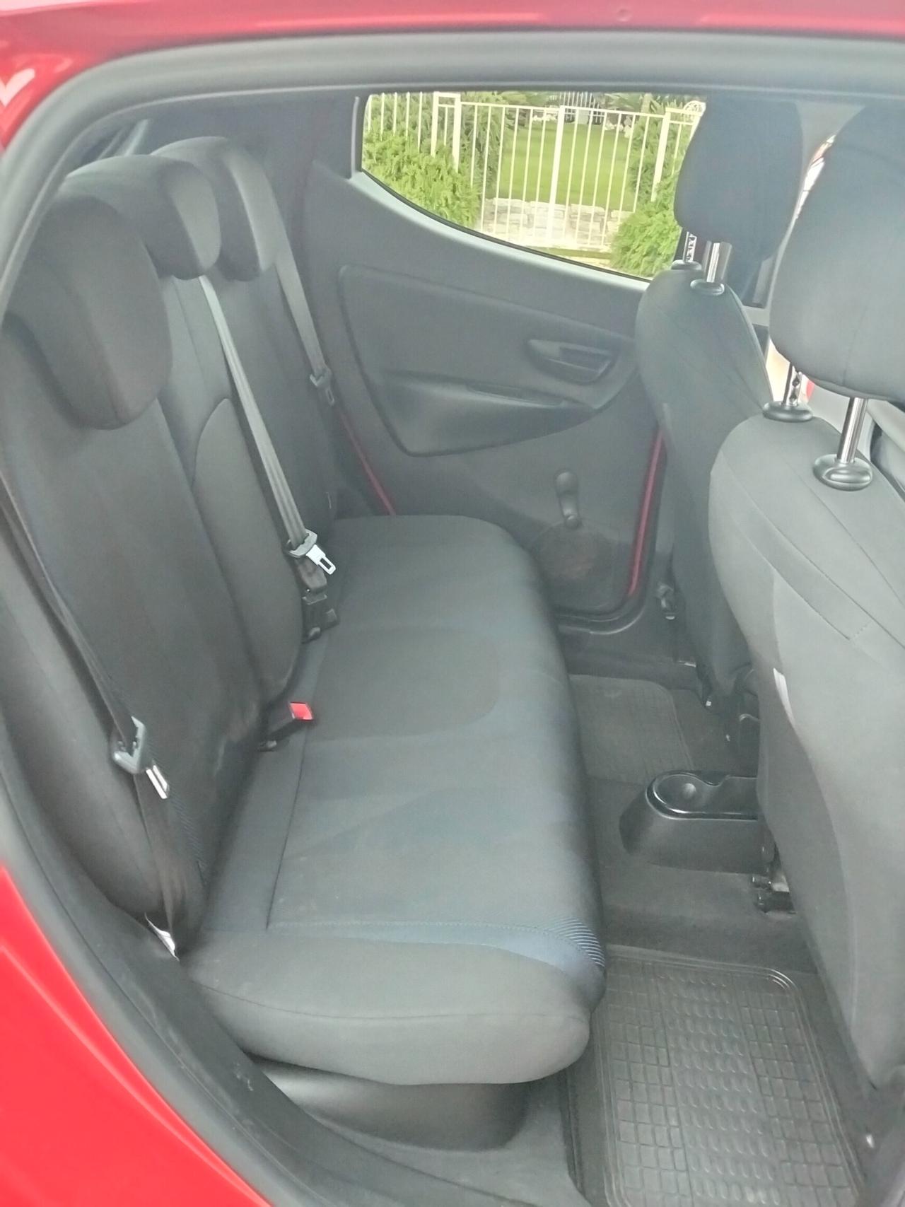 Lancia Ypsilon 1.2 69 CV 5 porte GPL Ecochic Platinum