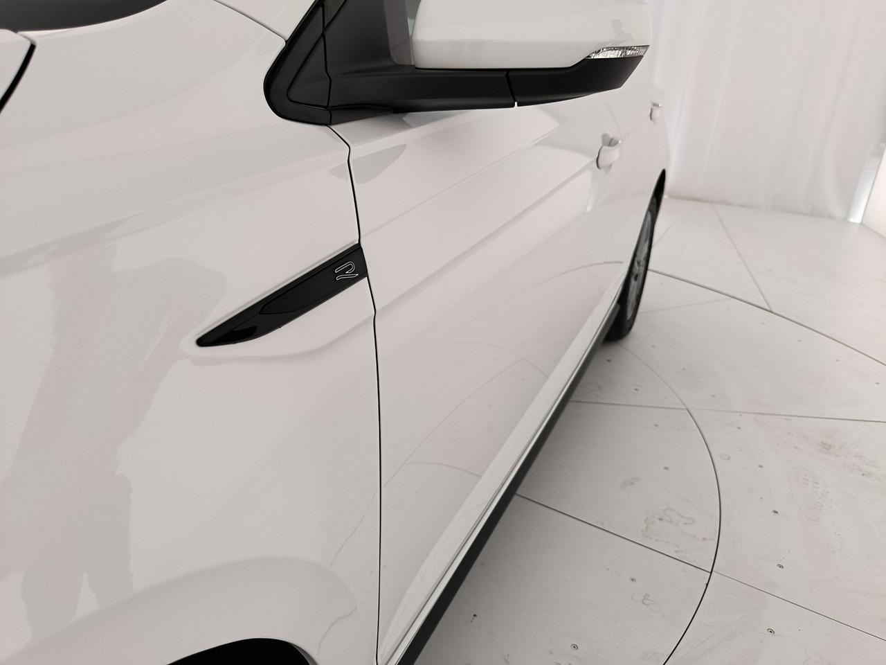 Volkswagen Polo 1.0 tsi r-line 95cv