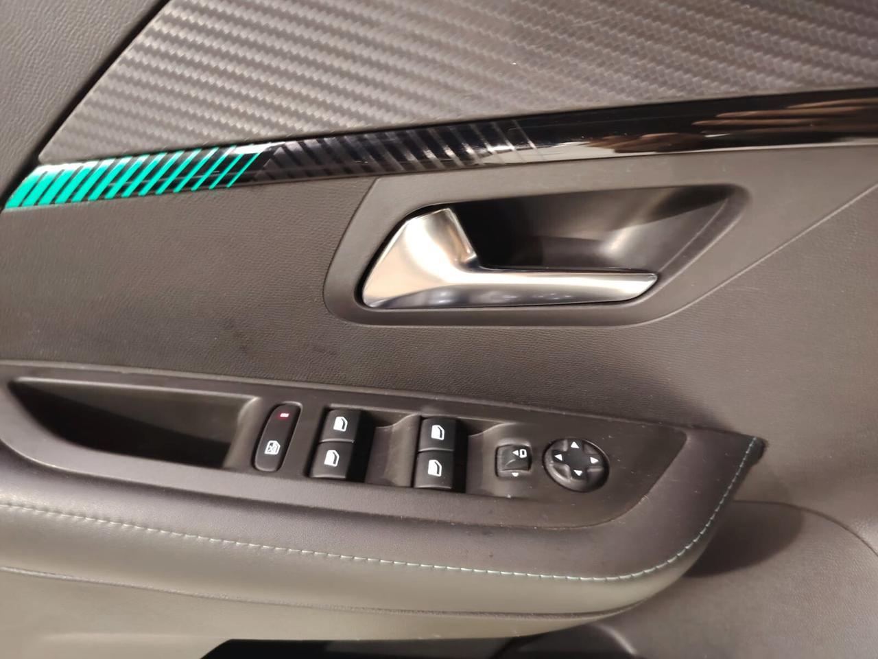 Peugeot 208 PureTech 100 Stop&Start 5 porte Allure