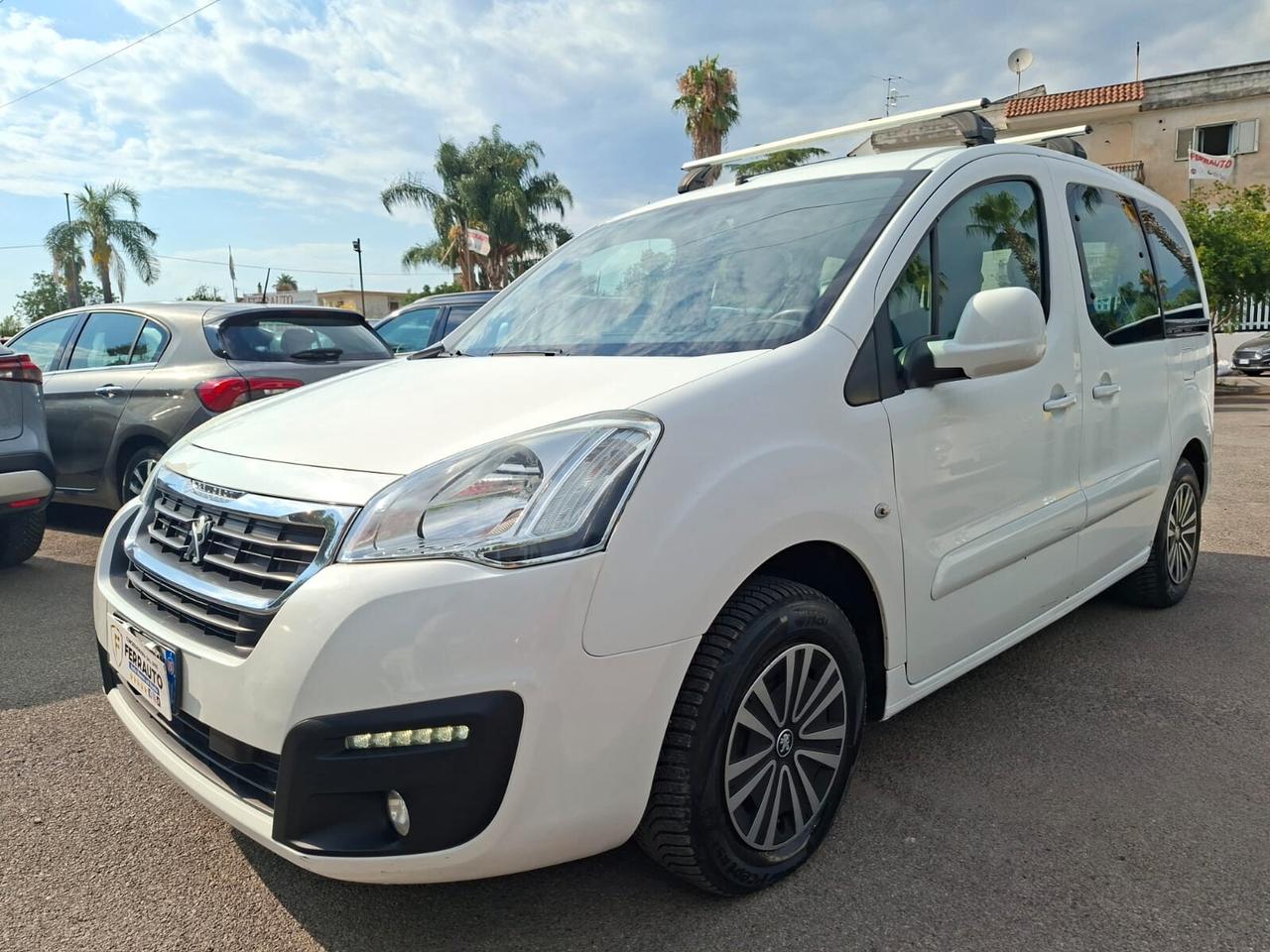 Peugeot Partner Tepee Mix BlueHDi 120 S&S Active