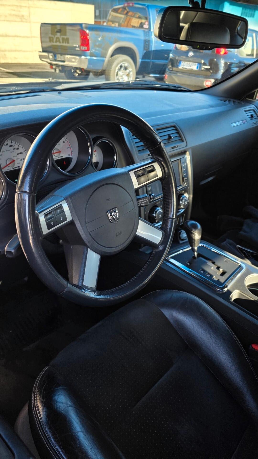 Dodge Challenger SRT-8 2009