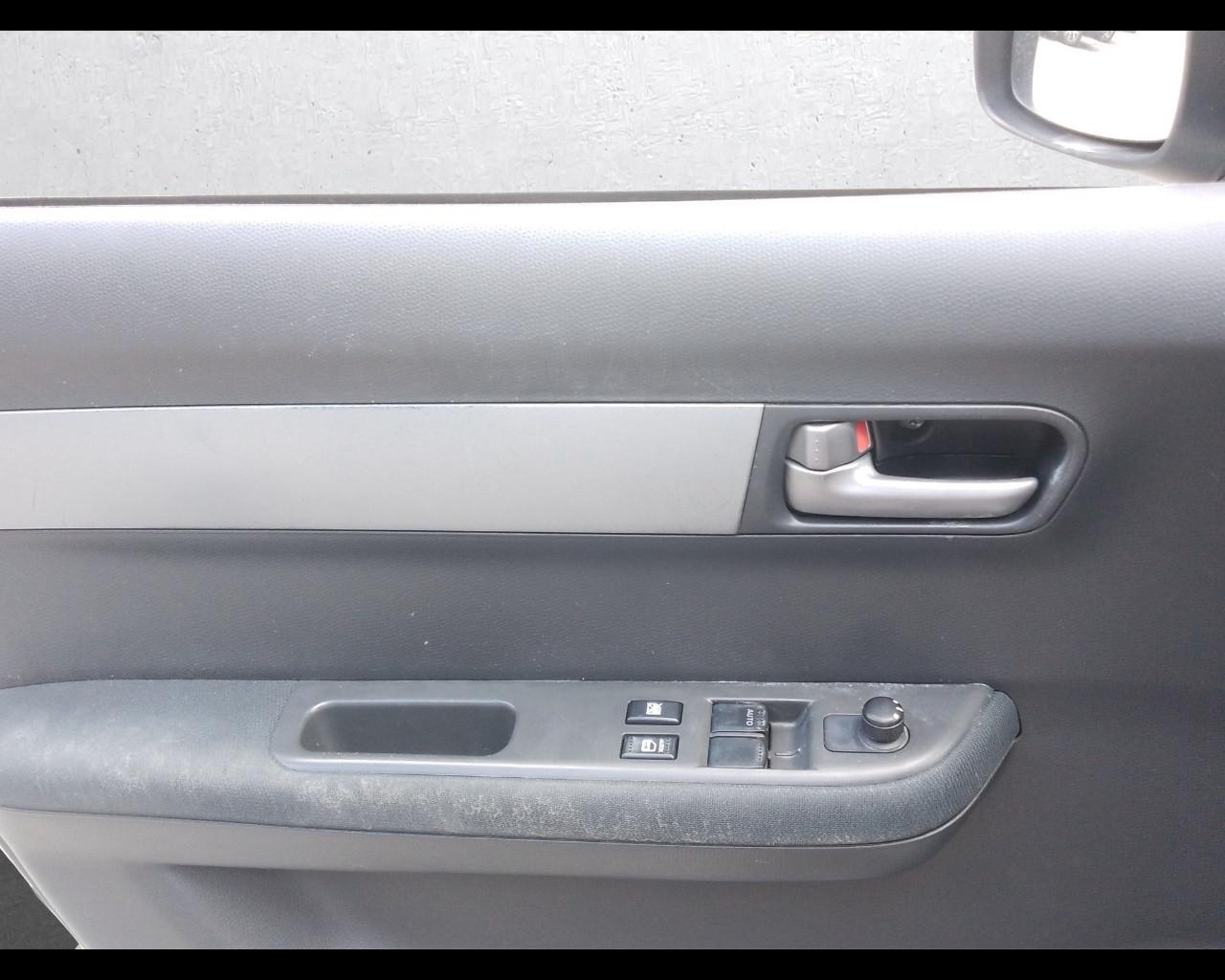 SUZUKI Swift (2005-2010) - Swift 1.3 DDiS 75CV 5p. GL