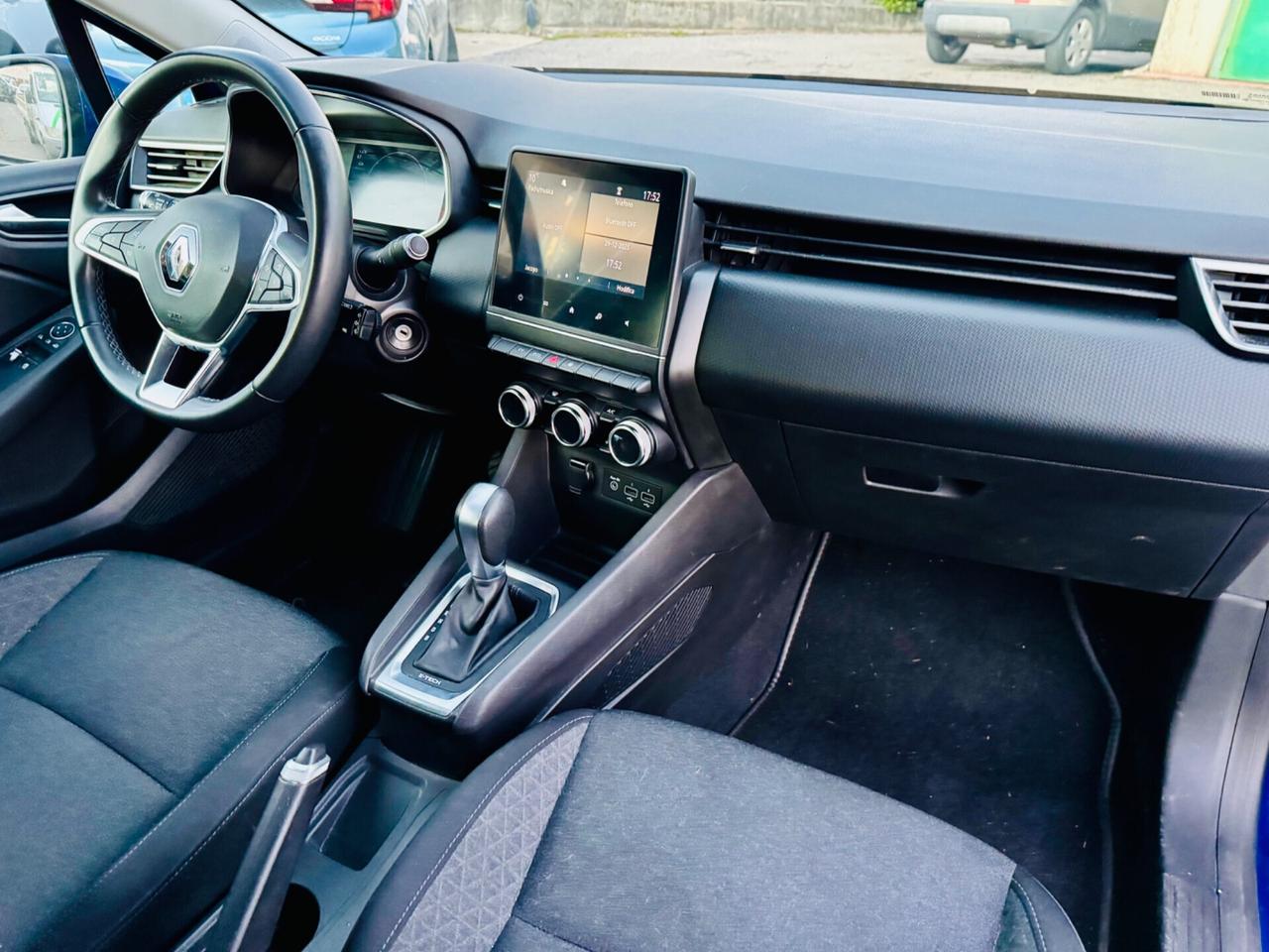 Renault Clio Full Hybrid E-Tech 140 CV 5 porte Initiale Paris