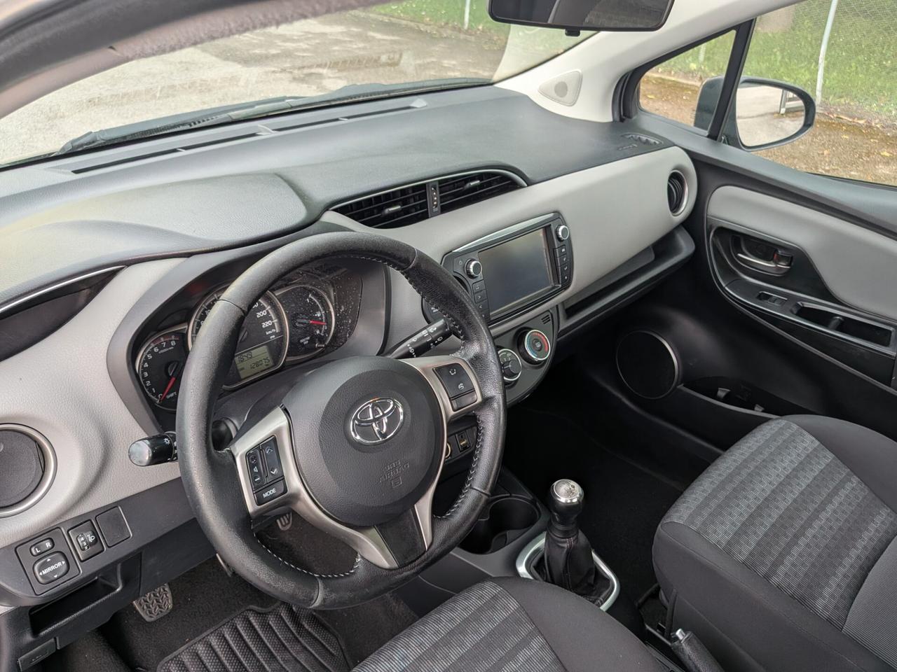 Toyota Yaris 1.0 5 porte Active